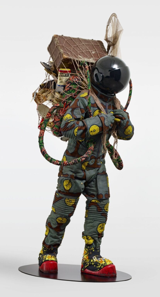 Yinka Shonibare’s groundbreaking Safiotra [Hybridities] exhibition in Madagascar. Discover how the artist delves into identity, hybridity, and cultural transformation with his striking works, blending tradition and modernity.
