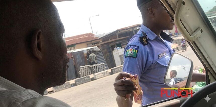 Nigeria police checkpoints